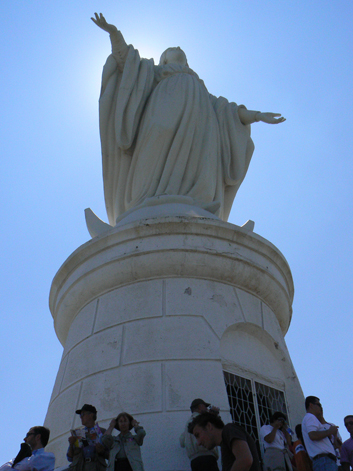 22 Colline San Cristobal statue donnee par la France.jpg